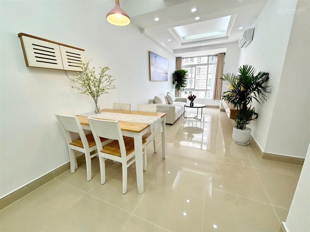 Chủ nhà cần bán nhanh căn hộ thoáng mát có sẵn hợp đồng thuê dài hạn tại sky garden 3