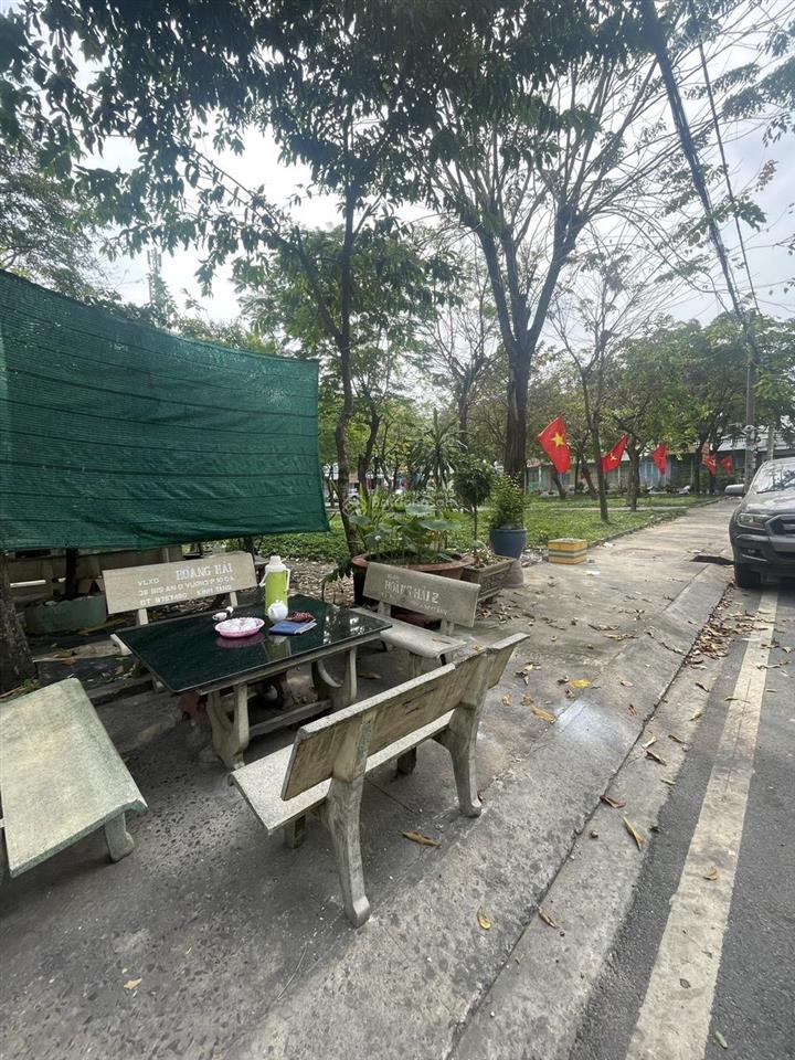 Nhà mt khu bình phú đối diện công viên, gần trường bình phú, mê tro