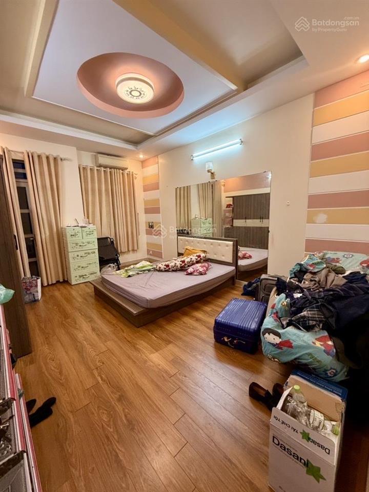 Nhà mt khu bình phú đối diện công viên, gần trường bình phú, mê tro