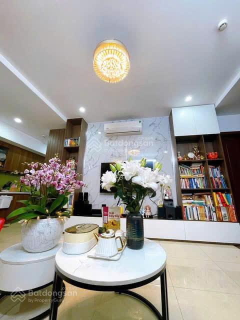 Tôi cần bán căn hộ chung cư hpc landmark, 105 tố hữu, 100m, 3n, tầng cao.  0826 218 ***