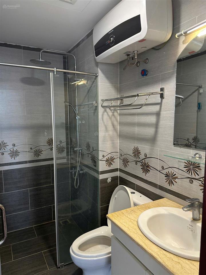 Chính chủ cho thuê căn hộ chung cư liễu giai tower  26 liễu giai, 3n, đcb, giá 20tr. 0826 218 ***