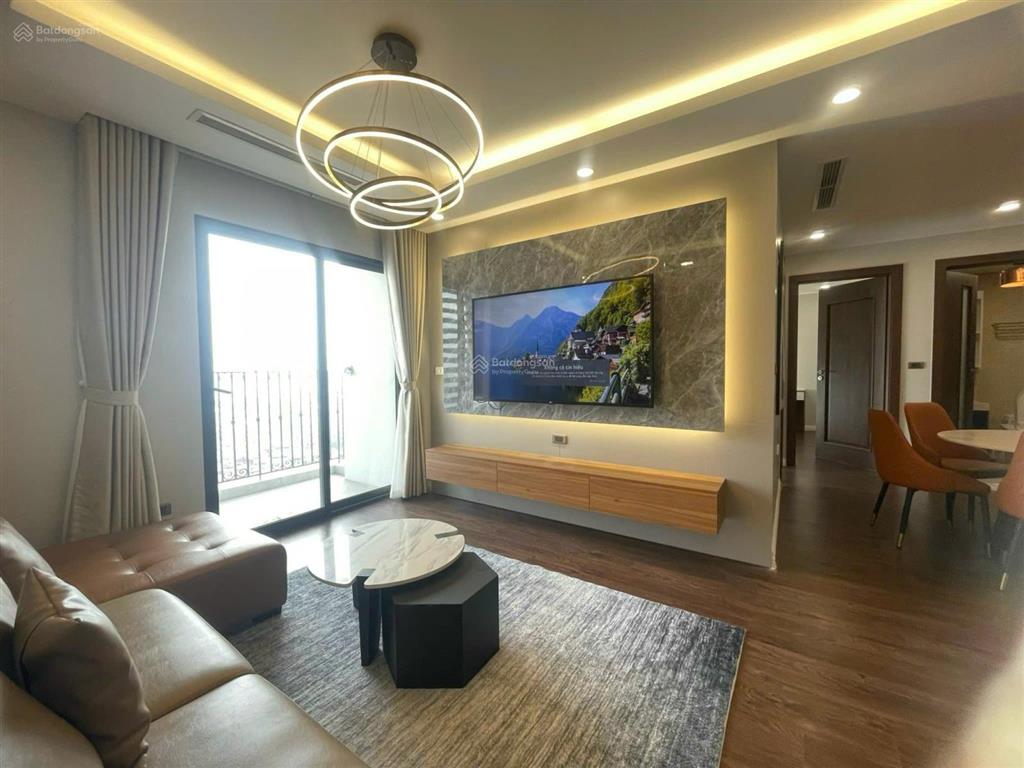 Chính chủ bán căn hộ chung cư tây hồ residence, 70m, 2n, view hồ tây, full nội thất.  0826 218 ***