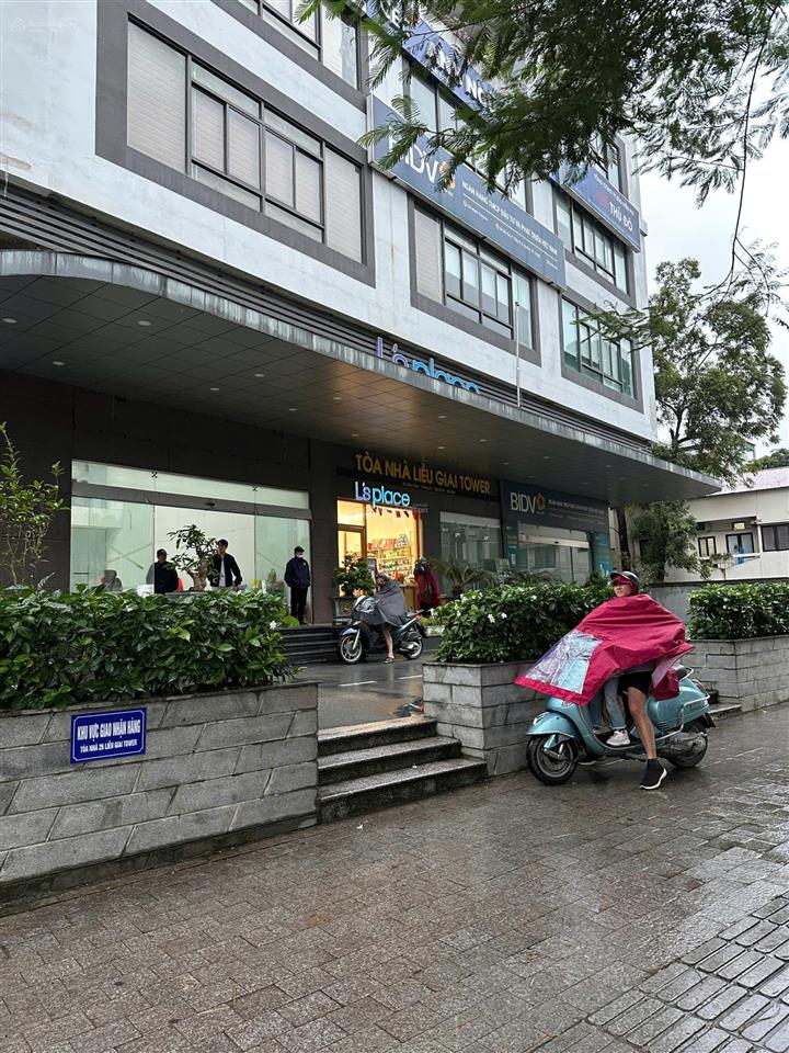 Bán sàn thương mại tòa liễu giai tower  26 liễu giai, 300m2, 70tr/m2.  0826 218 ***