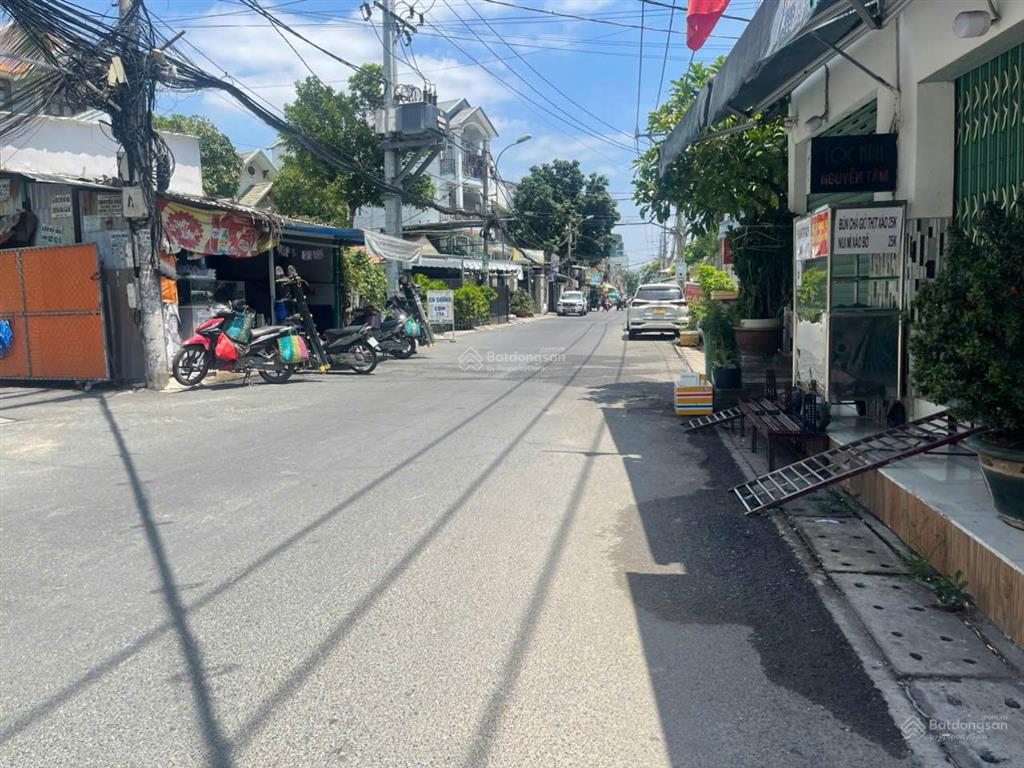 Bán dãy trọ 14 phòng dt 236m2 giá 20,6 tỷ  thu nhập 42tr  gần trường đh marketing  quận 7  hxh