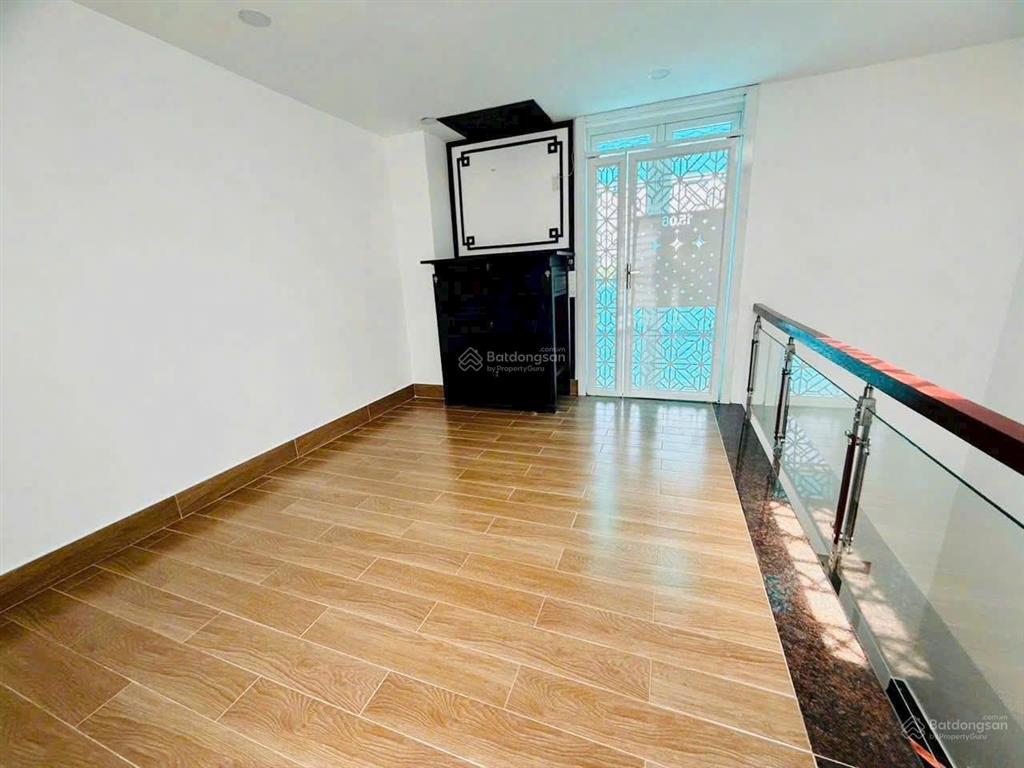 Bán nhà mới 100%  dt 82,3m2  4 tầng  giá 7,7 tỷ  đường xe tải  khu yên tĩnh an ninh  nhà bè