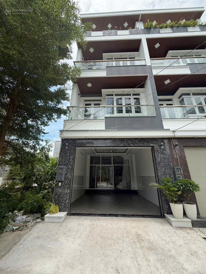 Bán nhà mới 100%  dt 82,3m2  4 tầng  giá 7,7 tỷ  đường xe tải  khu yên tĩnh an ninh  nhà bè