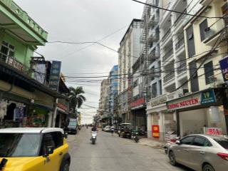 Bán gấp 5 tầng khách sạn hai mặt tiền  giá 19,5 tỷ  27 phòng  thang máy  gần biển sầm sơn