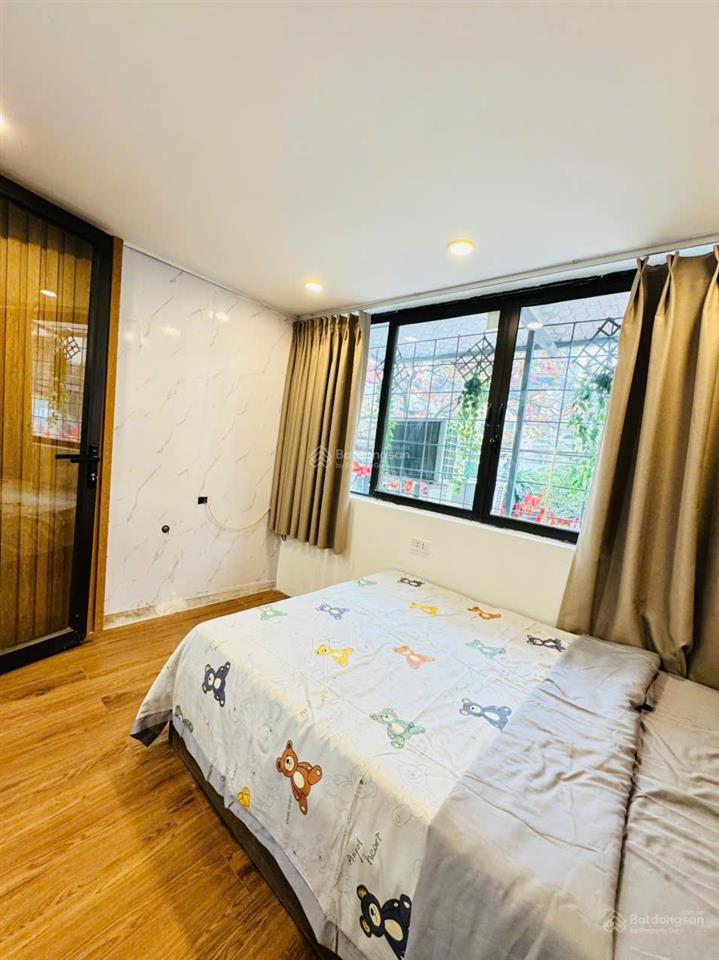 Bán căn hộ tầng 2 phố 8/3, quỳnh mai 70m², full nội thất gần thanh nhàn, lò đúc