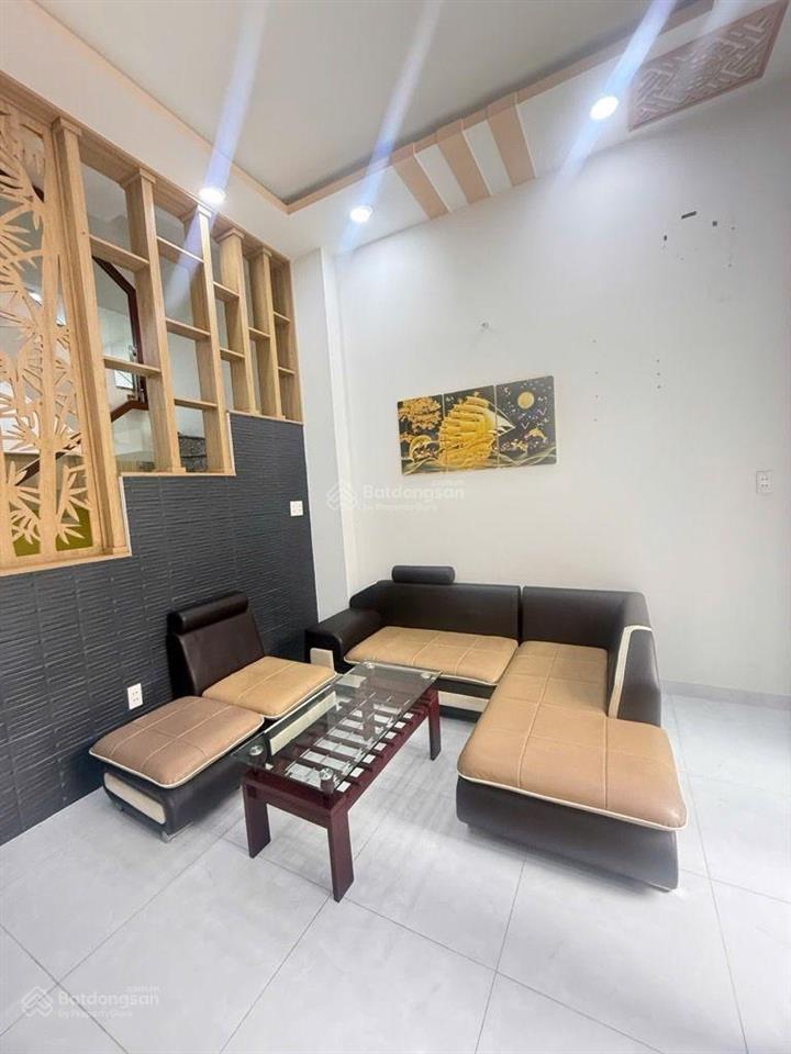 Bán nhà ngay âu cơ  trường chinh hẻm 4 m, 40 m2, 2 tầng khu vực ô tô đỗ cửa