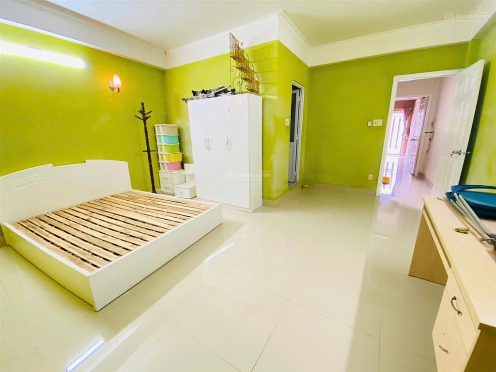 Phú nhuận 4 tầng  hxh 60m2  nở hậu chữ l  hơn 10 ty