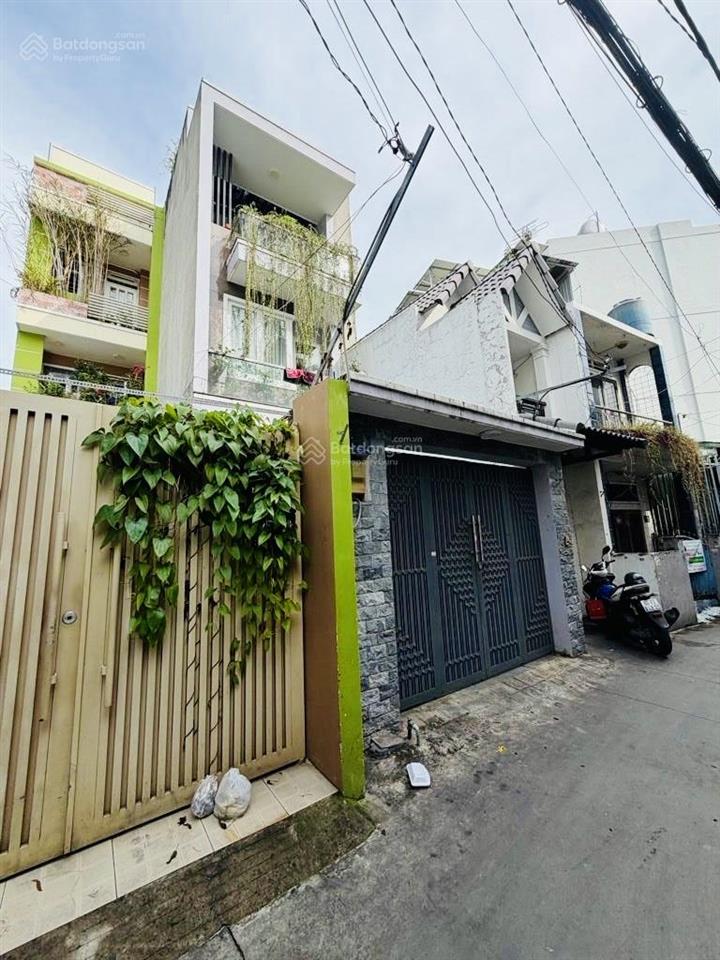 Chỉ 7,8 tỷ nhà đẹp sân vườn 104m2 ngay chợ gò vấp