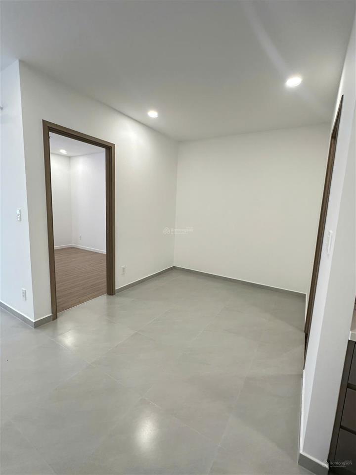 Cho thuê căn hộ 63.4 m² p.long trường  chỉ 5,5 triệu  free hồ bơi