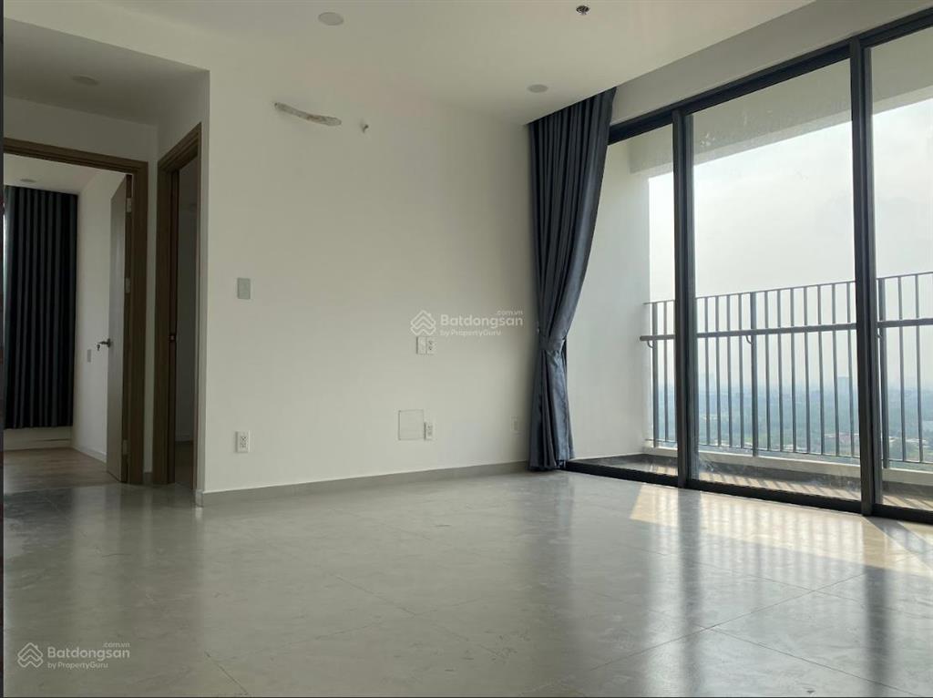 Chủ gửi thuê căn 3pn 99.9 m² giá 8 triệuquận 9,có bếp âm, rèm, nóng lạnh, phòng mới, chủ dễ tính