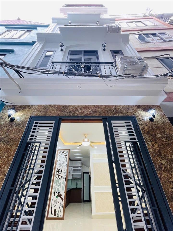 Bán nhà tựu phúc, gần quận ủy bắc từ liêm  thang máy  5 tầng 35m2  chỉ 7.7 tỷ