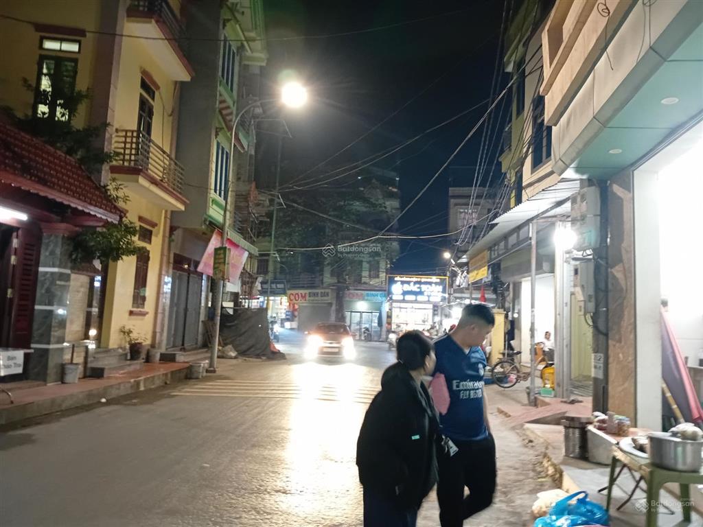 Nhà đất bán chính chủ
diện tích 116m2 ( mặt tiền 6m, hậu 7m) có 2 mặt tiền giáp đường liên xã rộng