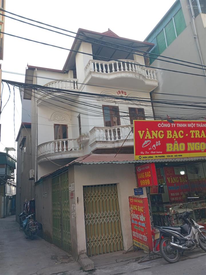 Nhà đất bán chính chủ
diện tích 116m2 ( mặt tiền 6m, hậu 7m) có 2 mặt tiền giáp đường liên xã rộng