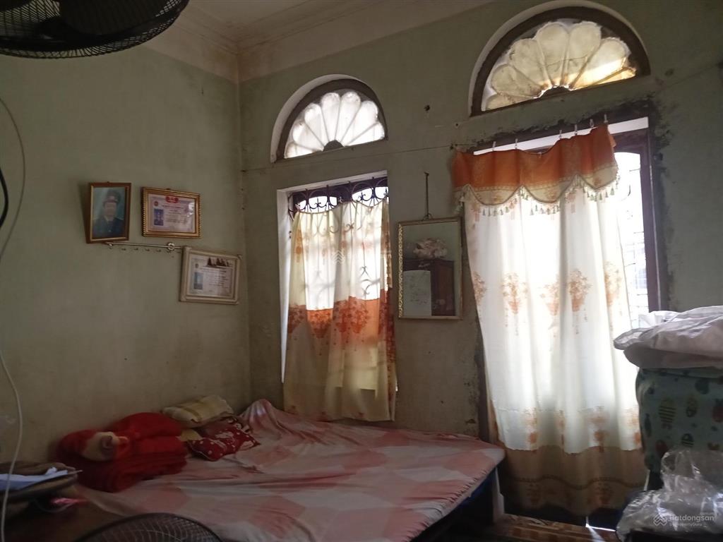 Nhà đất bán chính chủ
diện tích 116m2 ( mặt tiền 6m, hậu 7m) có 2 mặt tiền giáp đường liên xã rộng