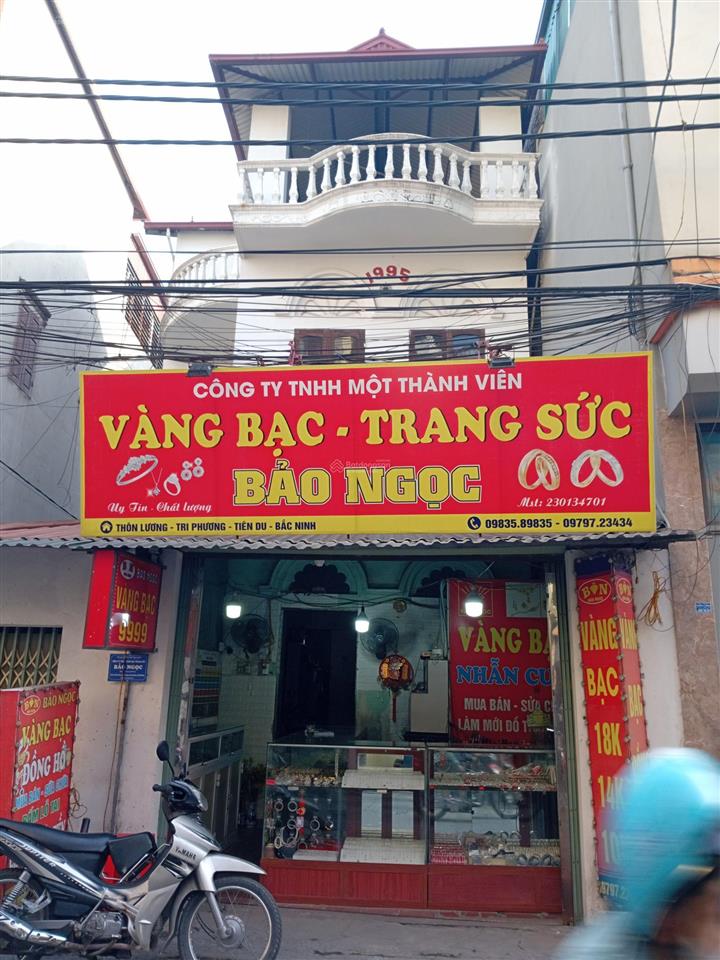 Nhà đất bán chính chủ
diện tích 116m2 ( mặt tiền 6m, hậu 7m) có 2 mặt tiền giáp đường liên xã rộng