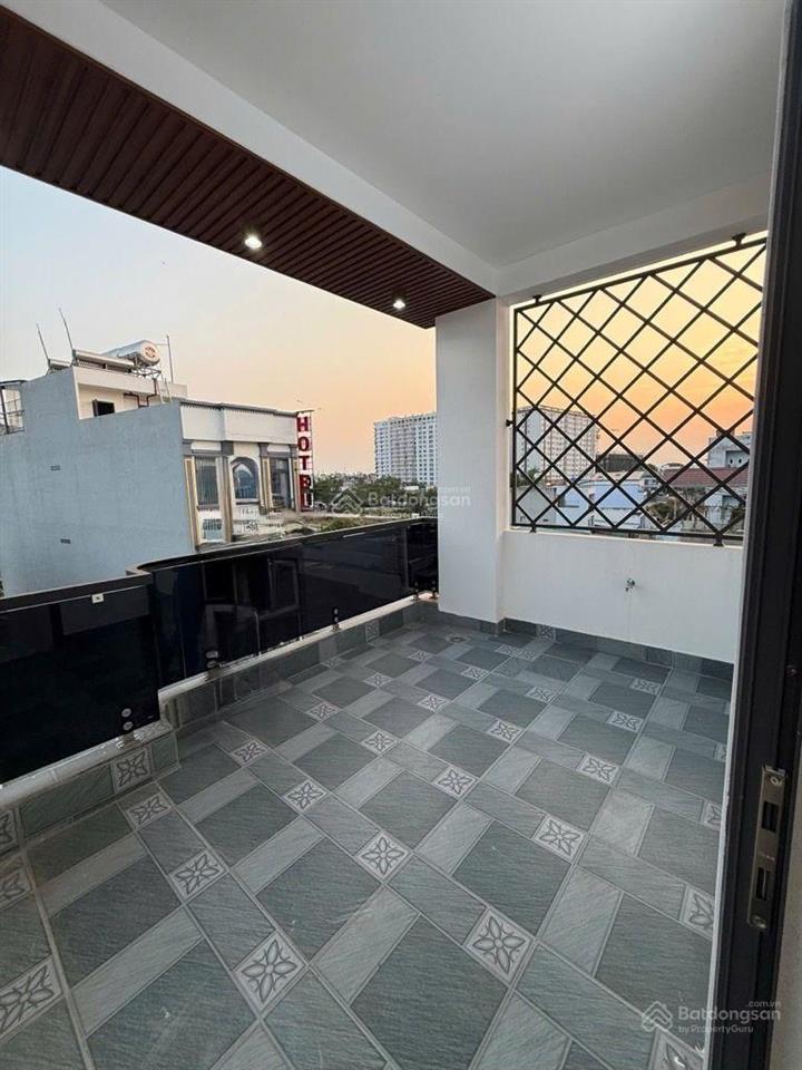 Siêu phẩm 5 tầng full nội thất có thang máy mtkd76 m2  ngay gần lê trọng tấn  chỉ hơn 8tỷ