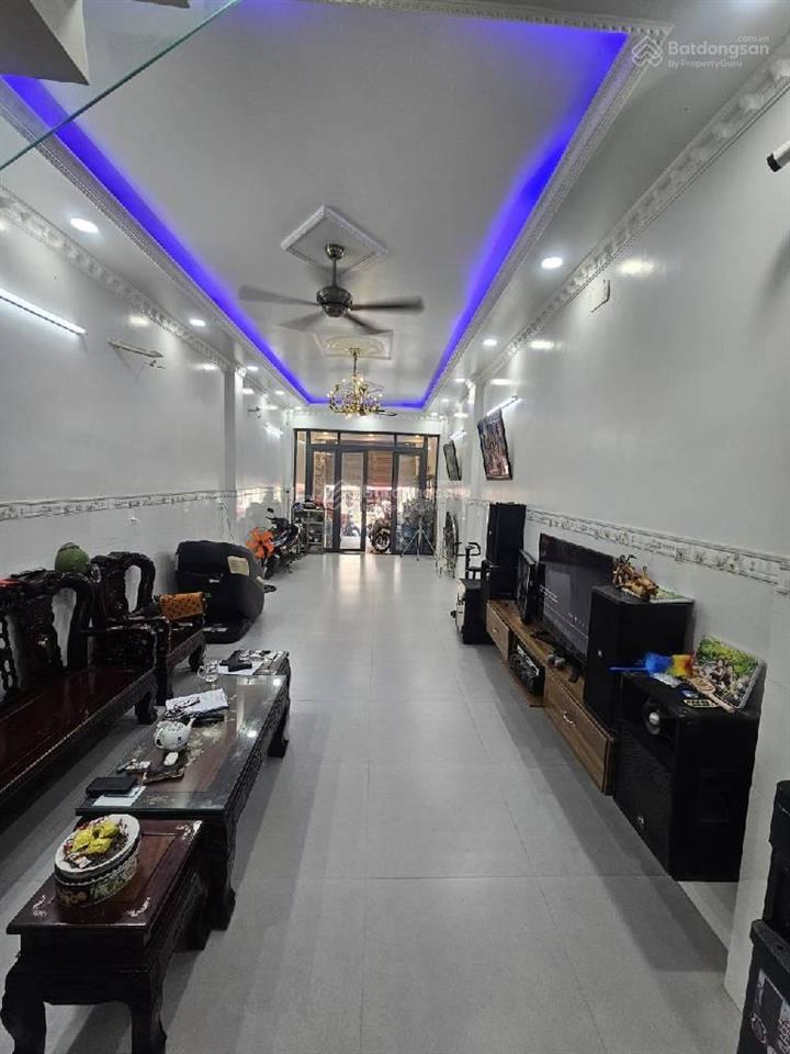 Chính chủ gửi  nhà mặt tiền đường 12m kinh doanh giá tốt  ngay chợ bình thành bt dt4x28m