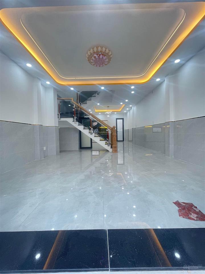 Bình tân nhà mới ở ngay  ngang 5m hiếm có  sát lê trọng tấn  dt60m2 2 tầngchỉ 4.x tỷ tí ti!