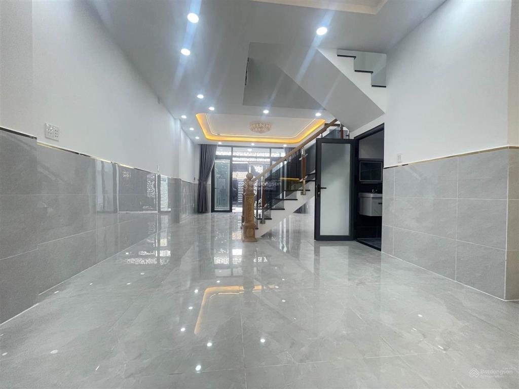 Bình tân nhà mới ở ngay  ngang 5m hiếm có  sát lê trọng tấn  dt60m2 2 tầngchỉ 4.x tỷ tí ti!