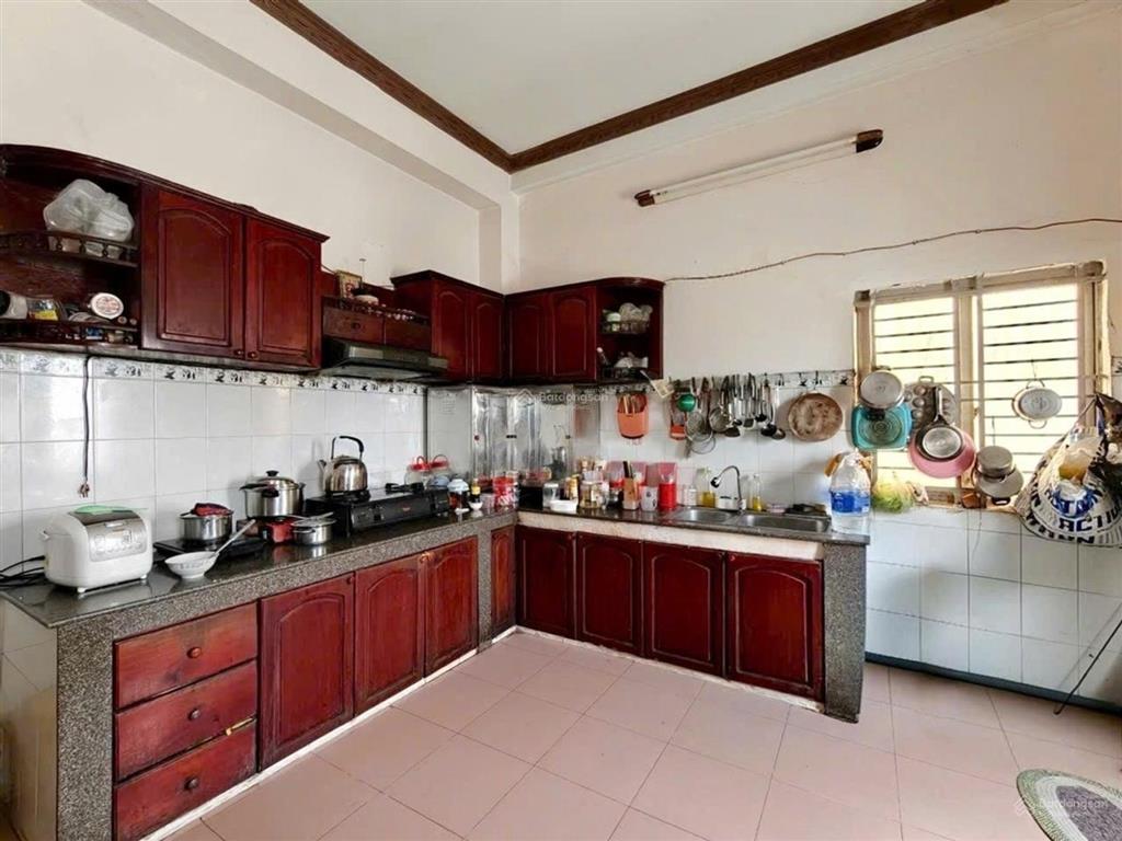 Tân phú hàng híp khu vip hxh 8m thông ngang 6m x 16m 4 tầng hơn 15 đồng