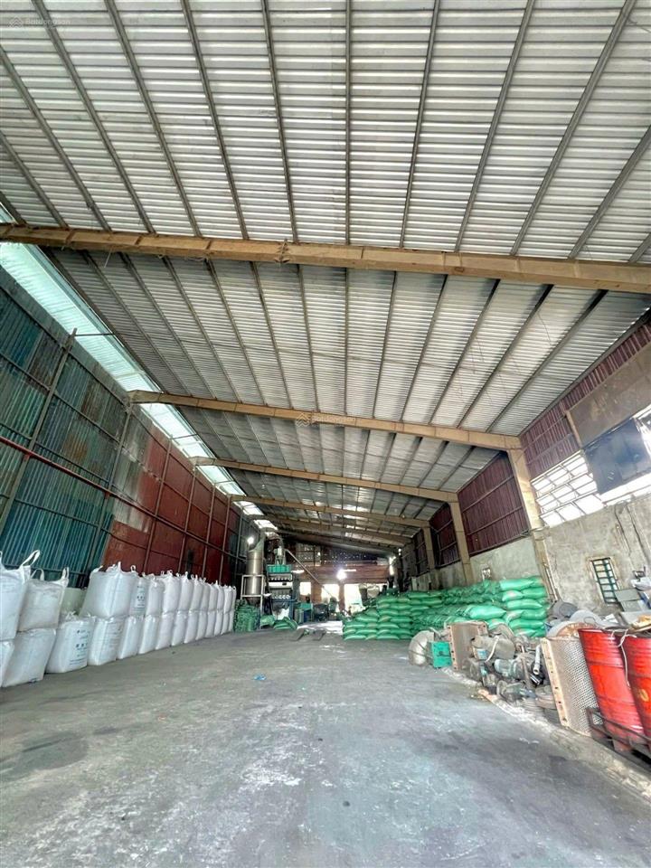 Bán gấp kho, nhà xưởng 8500m2 tại võ trần chí, tân tạo, bình tân, giá 320 tỷ vnd