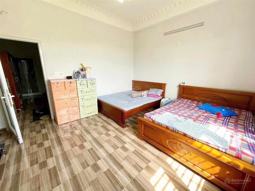 Tuấn hailongreal nhà 3 tầng rộng rãi 129m2 chỉ 6,1 tỷ xe hơi xe tải qua lại đường lê văn lương