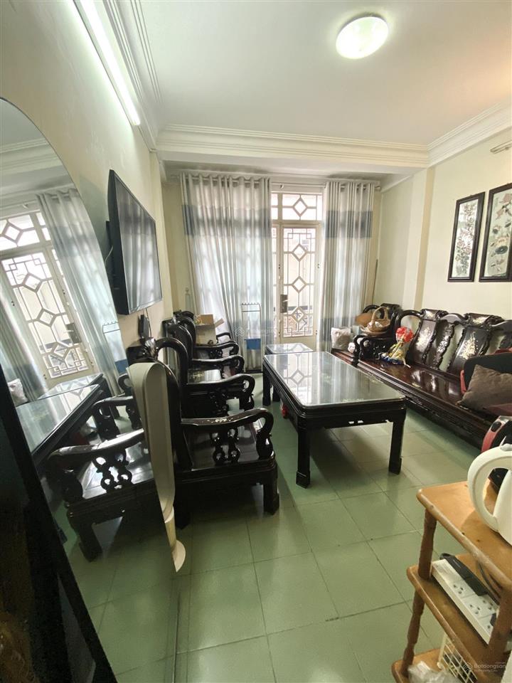 Bán nhà mặt tiền 48 m2, 4 tầng, giá 12,8 tỷ, đường hồ văn huê, đức nhuận, tphcm