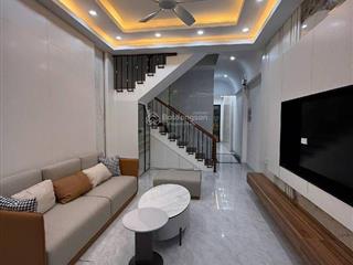 Siêu đẹp!chỉ 12 tỷ hơn  trung văn diện tích 70m2, dân xây, thang máy, full nt, ô tô đỗ cổng.