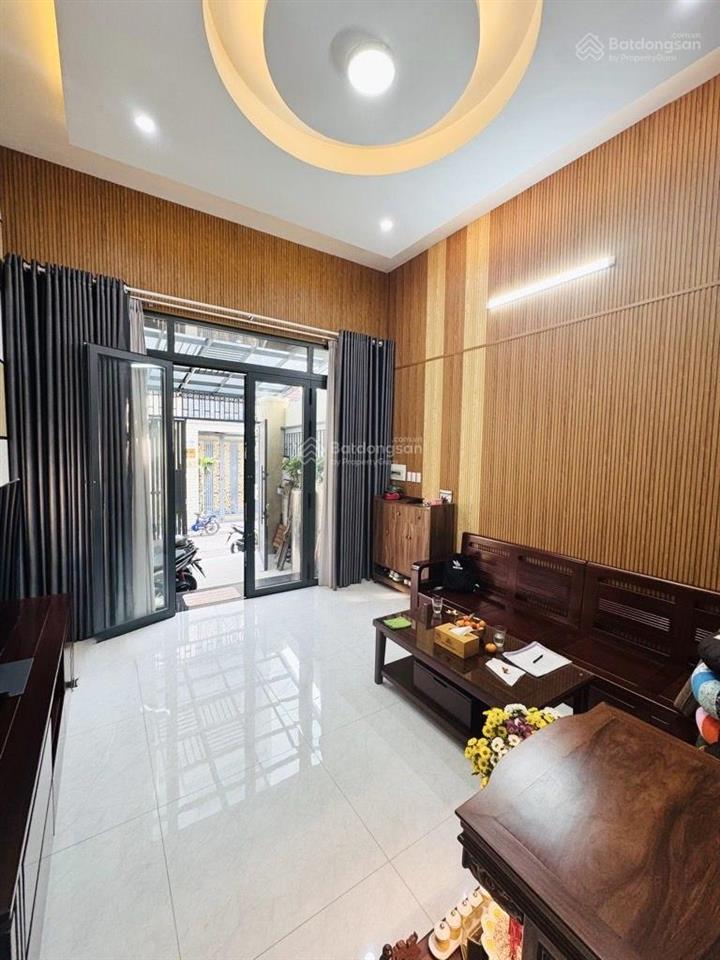 Nhà mặt tiền kd 18m ngang khủng 4.5 x 18. 413 đường lê văn quới bình trị đông bình tân