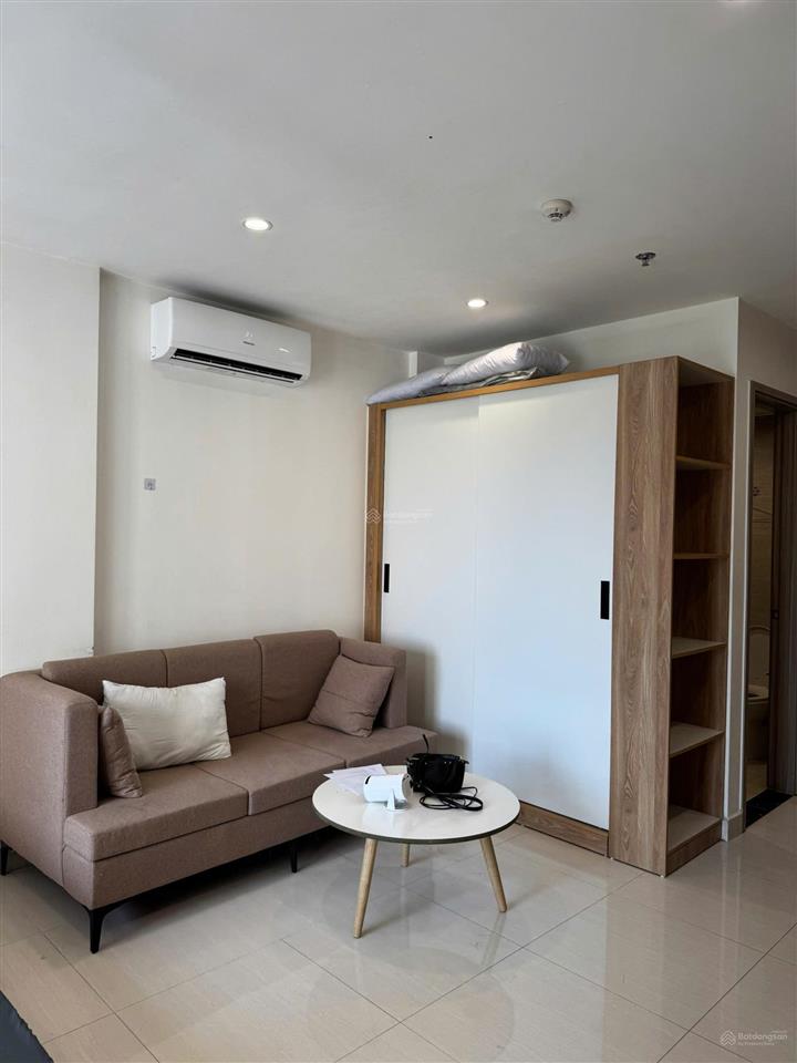 Bán cc studio tại vinhomes ocean park gia lâm, 2,3 tỷ bao phí, đông nam, siêu chất!