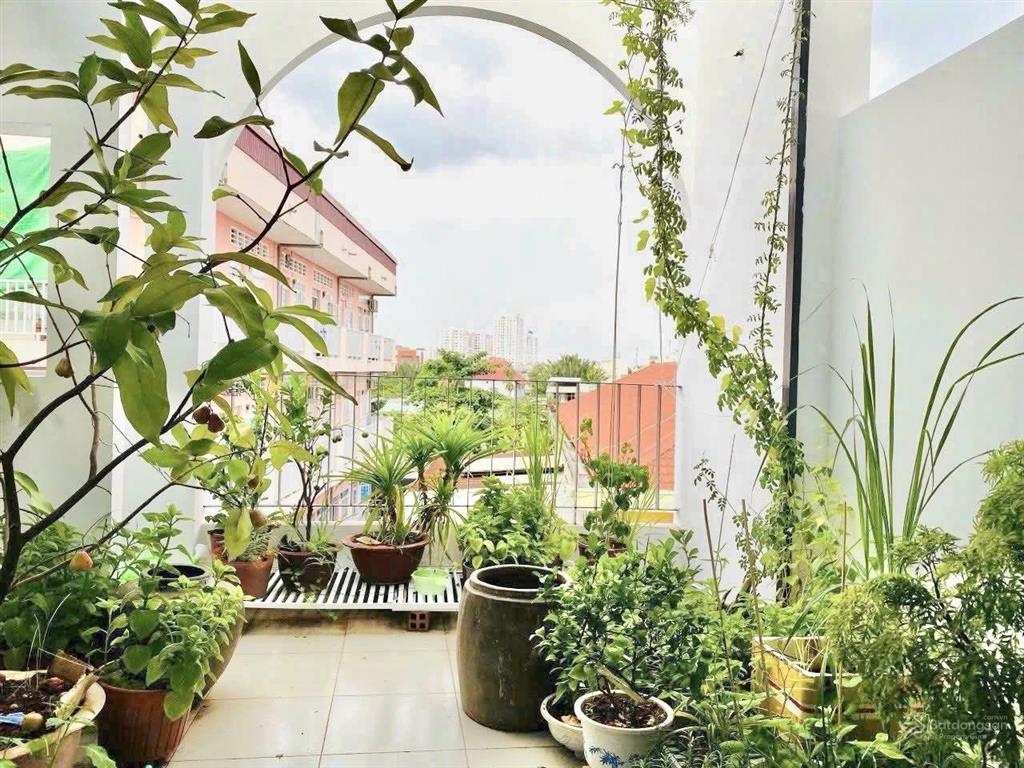 Bán nhà 4 tầng hẻm xe hơi tránh ngay chợ hiệp bình, hiệp bình chánh giá chỉ 8.3 tỷ tl.