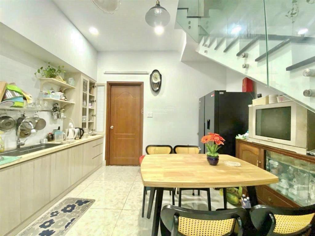 Bán nhà 4 tầng hẻm xe hơi tránh ngay chợ hiệp bình, hiệp bình chánh giá chỉ 8.3 tỷ tl.