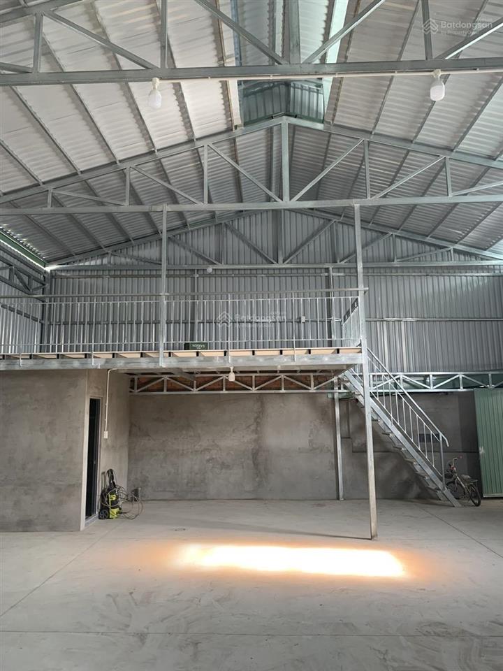 Cho thuê kho gần vinhomes grand park gần ngã ba phước thiện 180m2 giá 15 triệu/tháng  0329 112 ***