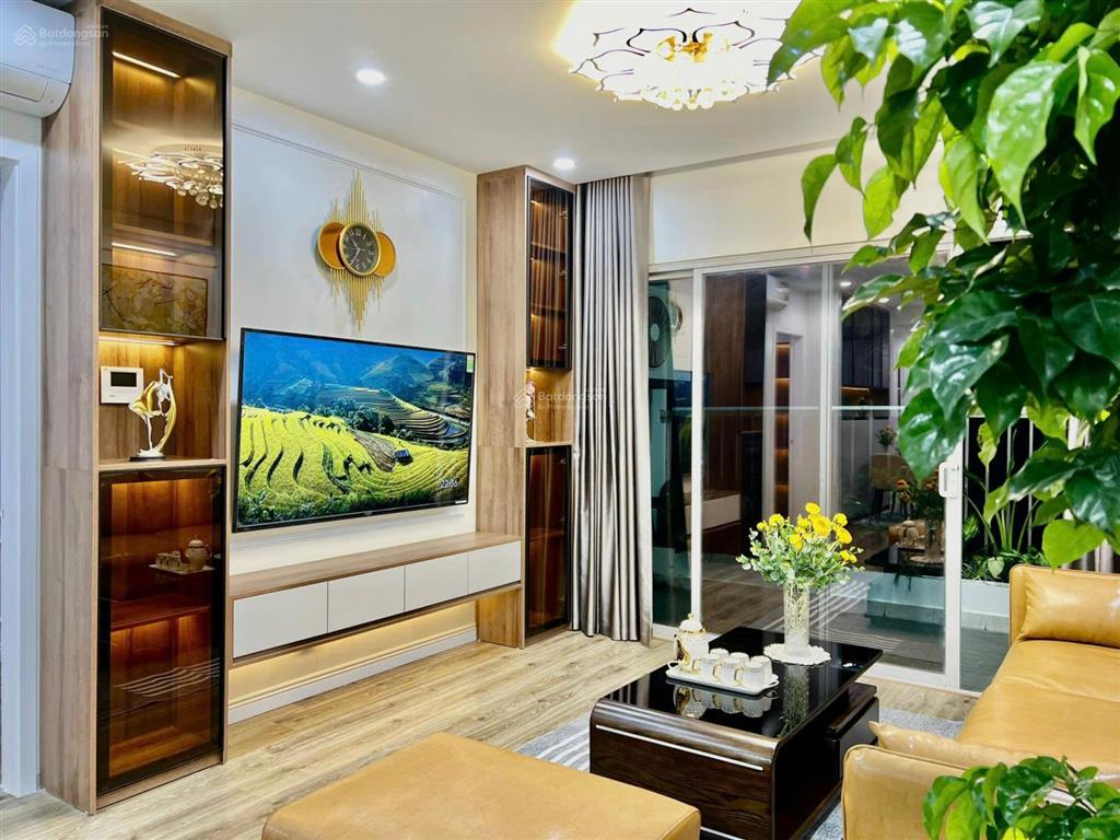 Em hùng cho thuê căn góc 67m2 hd mon giá thuê 11 triệu/tháng full nội thất vào ở luôn