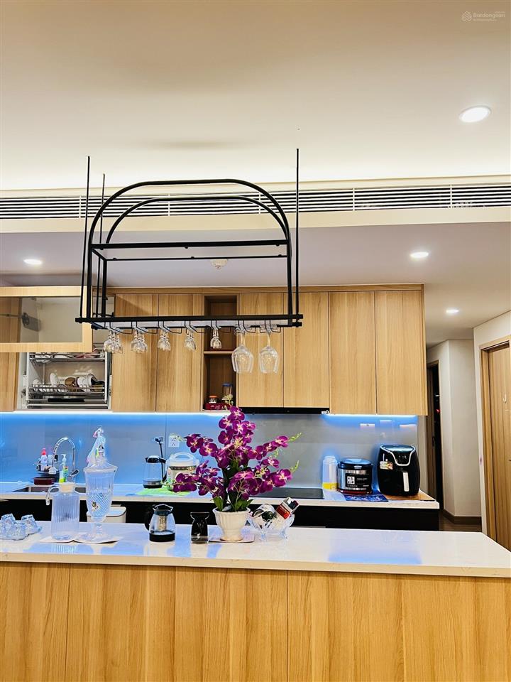 Em hùng cho thuê nhanh 2pn 66,8m2 green stars giá chỉ từ 11 triệu/tháng xem nhà 24/7