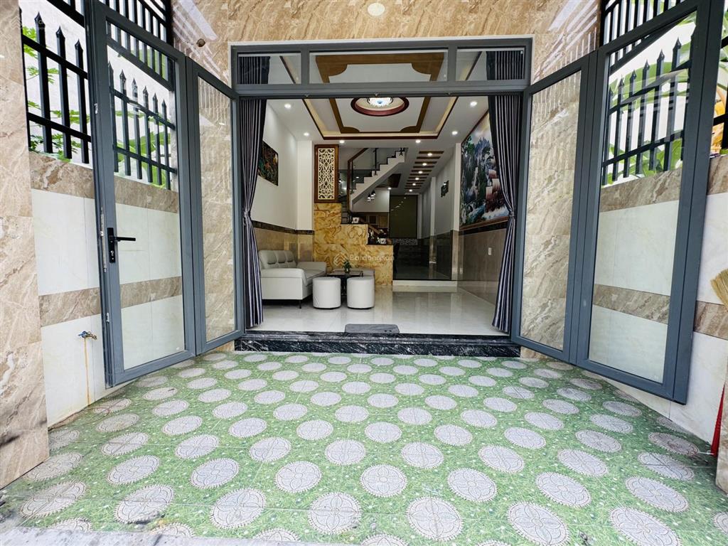 Bán nhà đẹp giá rẻ nhà 4 tấm nhà mới dt 4x15=60m2 shr hoàn công chủ tặng đầy đủ nội thất cao cấp