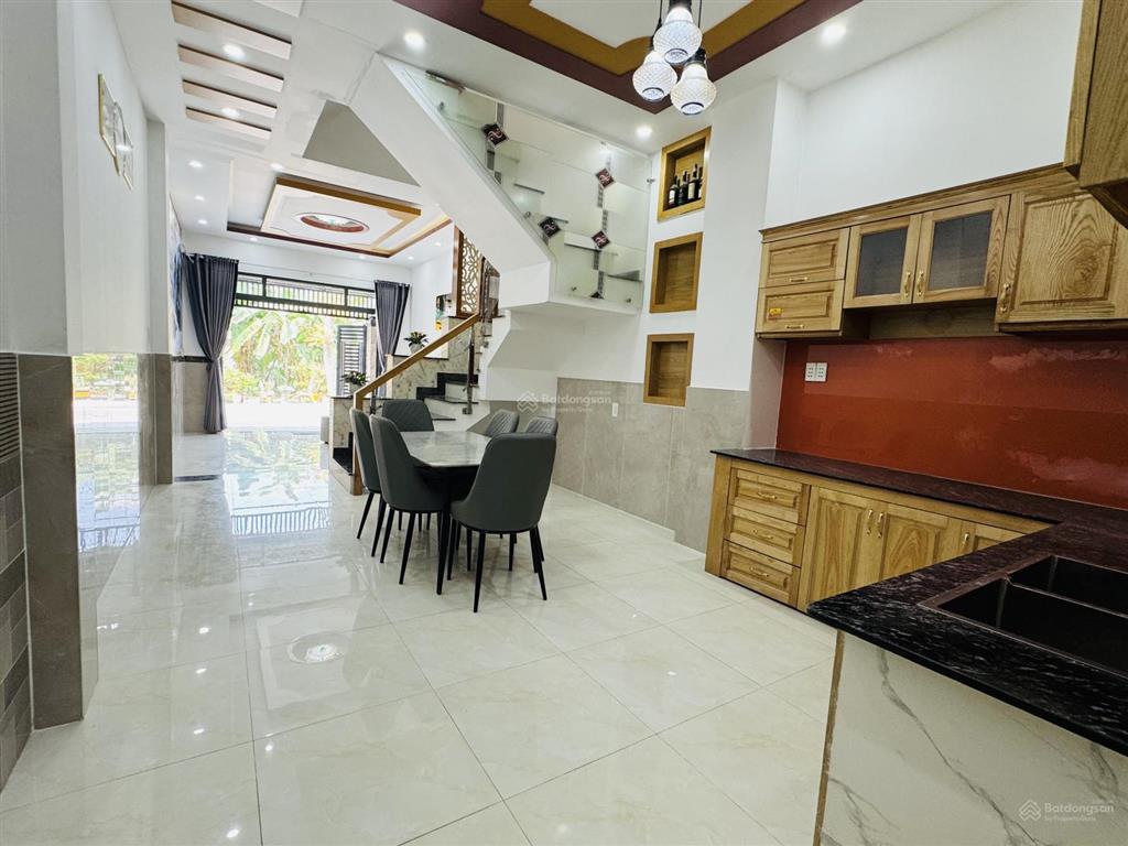 Bán nhà đẹp giá rẻ nhà 4 tấm nhà mới dt 4x15=60m2 shr hoàn công chủ tặng đầy đủ nội thất cao cấp