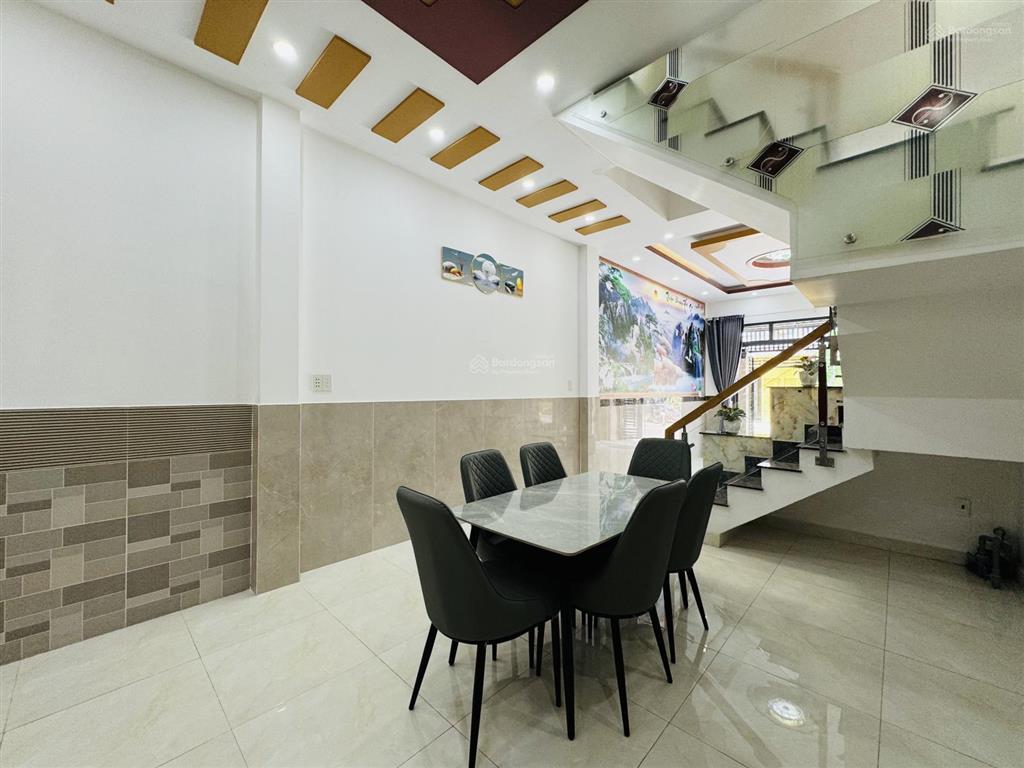Bán nhà đẹp giá rẻ nhà 4 tấm nhà mới dt 4x15=60m2 shr hoàn công chủ tặng đầy đủ nội thất cao cấp
