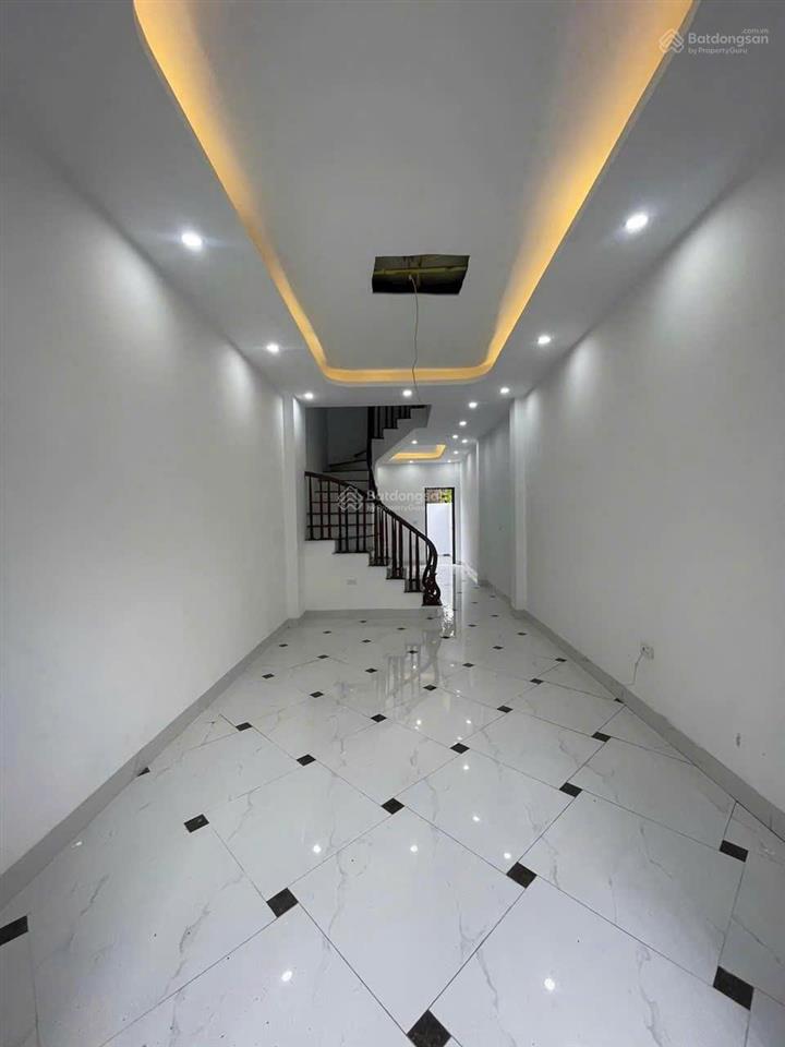 Nhà đẹp vân côn, sát đại lộ thăng long, vành đai 4. 42m2*4t, 4pn, tiện ích đầy đủ, giá chỉ 3,93 tỷ