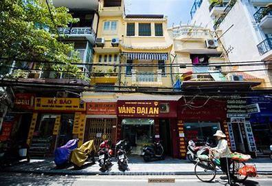 Mặt phố mã mây 55m2, mặt tiền 3,2m, giá thuê 85 triệu/tháng. l/h 0342 567 ***