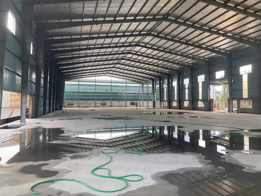 Cho thuê kho 2000m2 tại phường phúc diễn, giá 75 nghìn/m2. pháp lý chuẩn. pccc đầy đủ