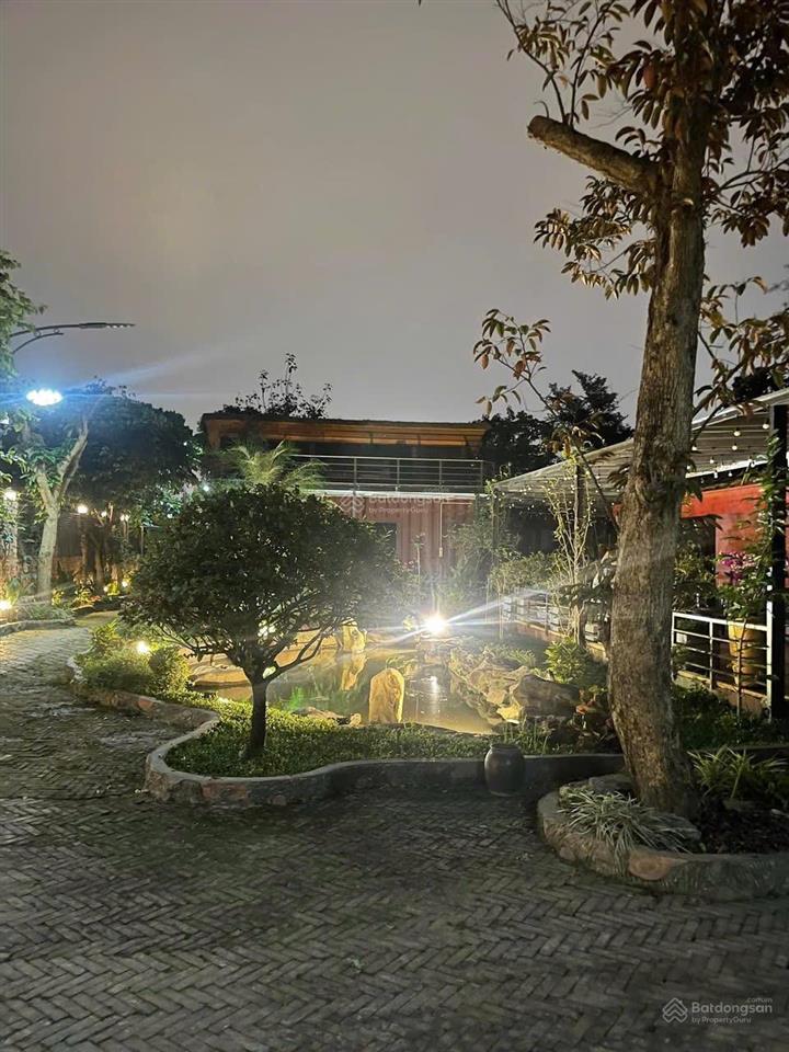 Nhà vườn mặt phố từ hoa  tây hồ. 700m2, giá 60triệu/ tháng.  0342 567 ***