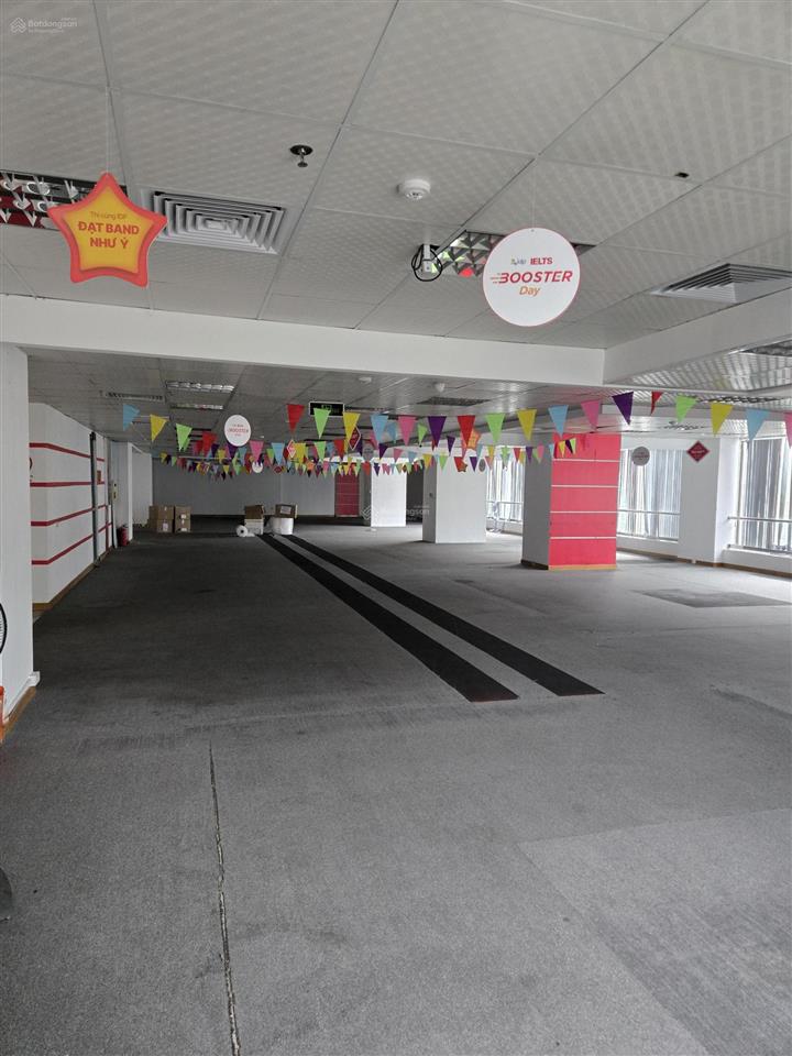 Cho thuê 3500m2 tòa nhà thăng long mặt phố ngọc khánh giá 455 triệu/tháng. kinh doanh mọi mô hình