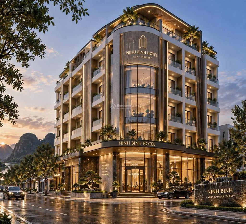 Mặt phố hàng bông 80m2 x3 tầng, mặt tiền 8,2m. vị trí đẹp.   0342 567 ***