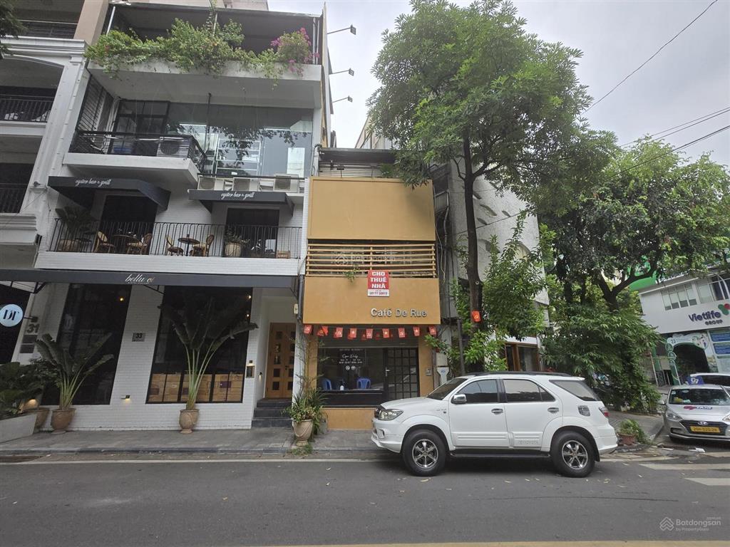 Mặt phố cầu gỗ 60m2, mặt tiền 3m, giá 70 triệu/tháng.  0342 567 ***