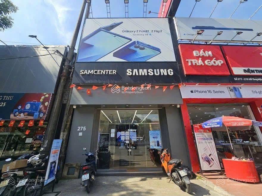 Mặt phố cầu gỗ 60m2, mặt tiền 3m, giá 70 triệu/tháng.  0342 567 ***