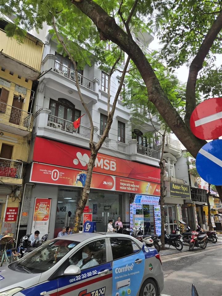 Mặt phố cầu gỗ 60m2, mặt tiền 3m, giá 70 triệu/tháng.  0342 567 ***